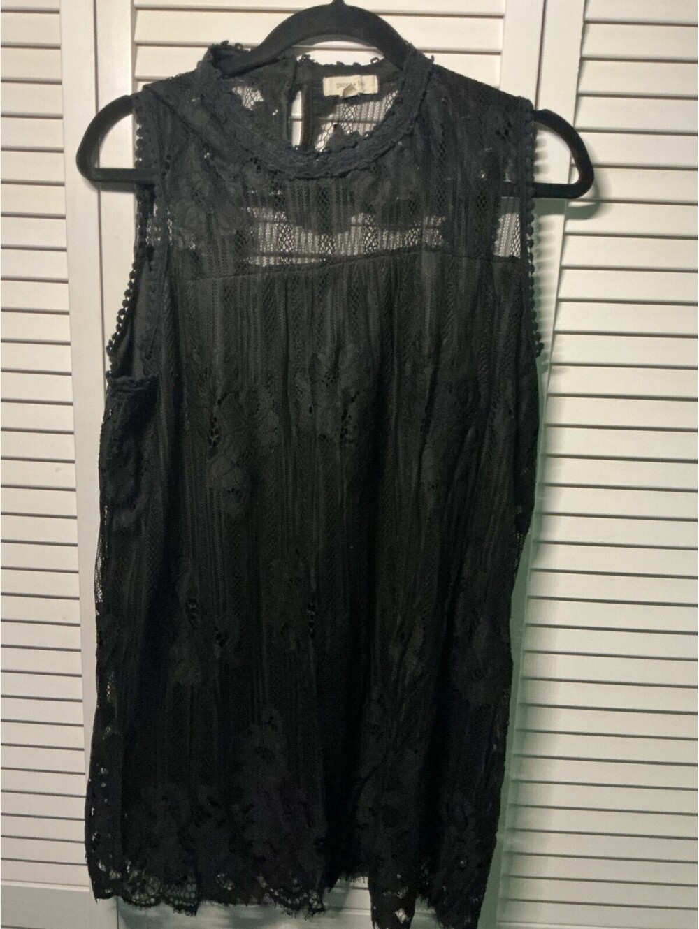 Paper Tee Plus Size 2X Black Sleeveless Lace & Crochet Blouse Fully Lined #255
